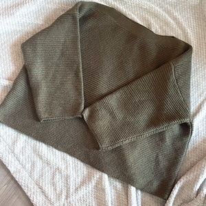 Like new Lou& Grey cozy sweater Size XL